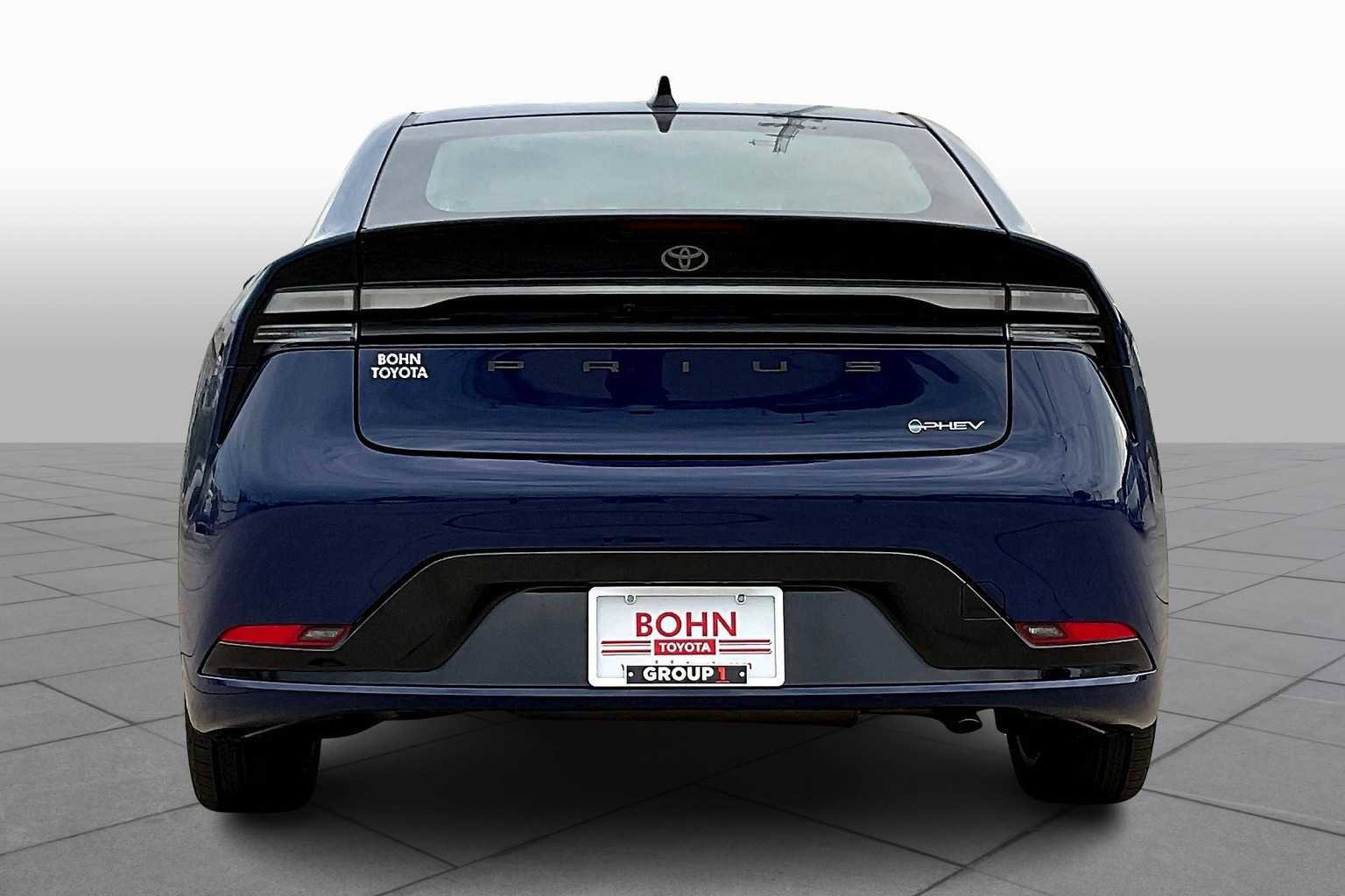 New 2026 Toyota Prius Plug-In Hybrid image 4