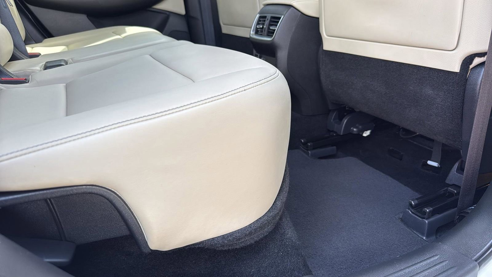 Used 2019 INFINITI QX50 Luxe w/ Cargo Package image 27