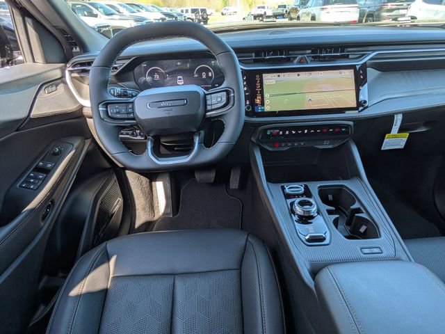 New 2026 Jeep Cherokee Overland w/ Advanced Pro Tech Group AWD/4WD image 30