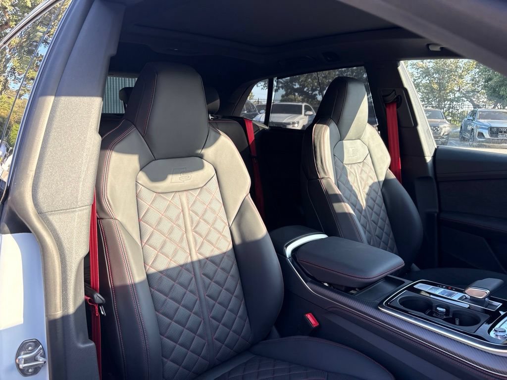 New 2027 Audi Q8 Prestige AWD/4WD image 16