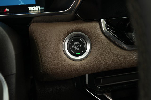 Used 2024 GMC Canyon Denali AWD/4WD image 35