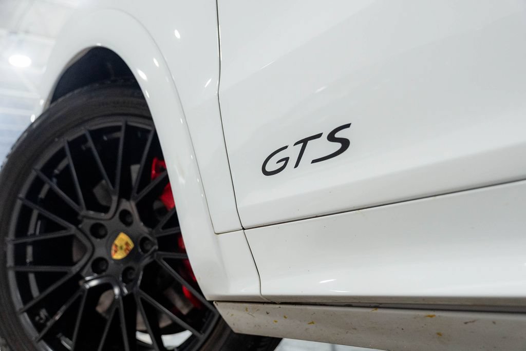 Used 2021 Porsche Cayenne GTS AWD/4WD image 27