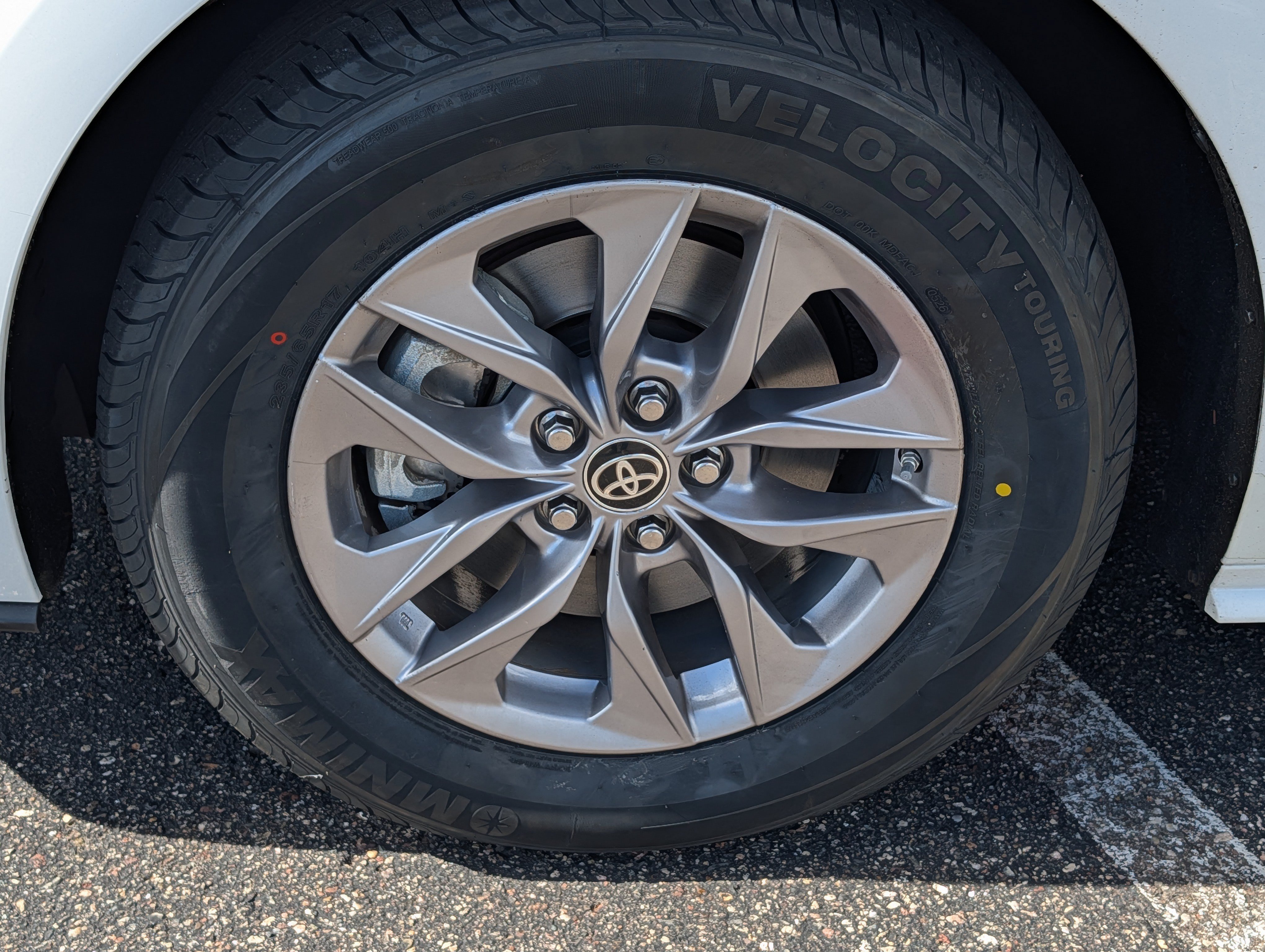 Used 2024 Toyota Sienna LE FWD image 15
