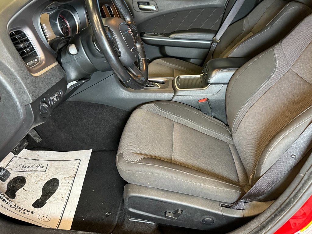 Used 2022 Dodge Charger SXT image 18