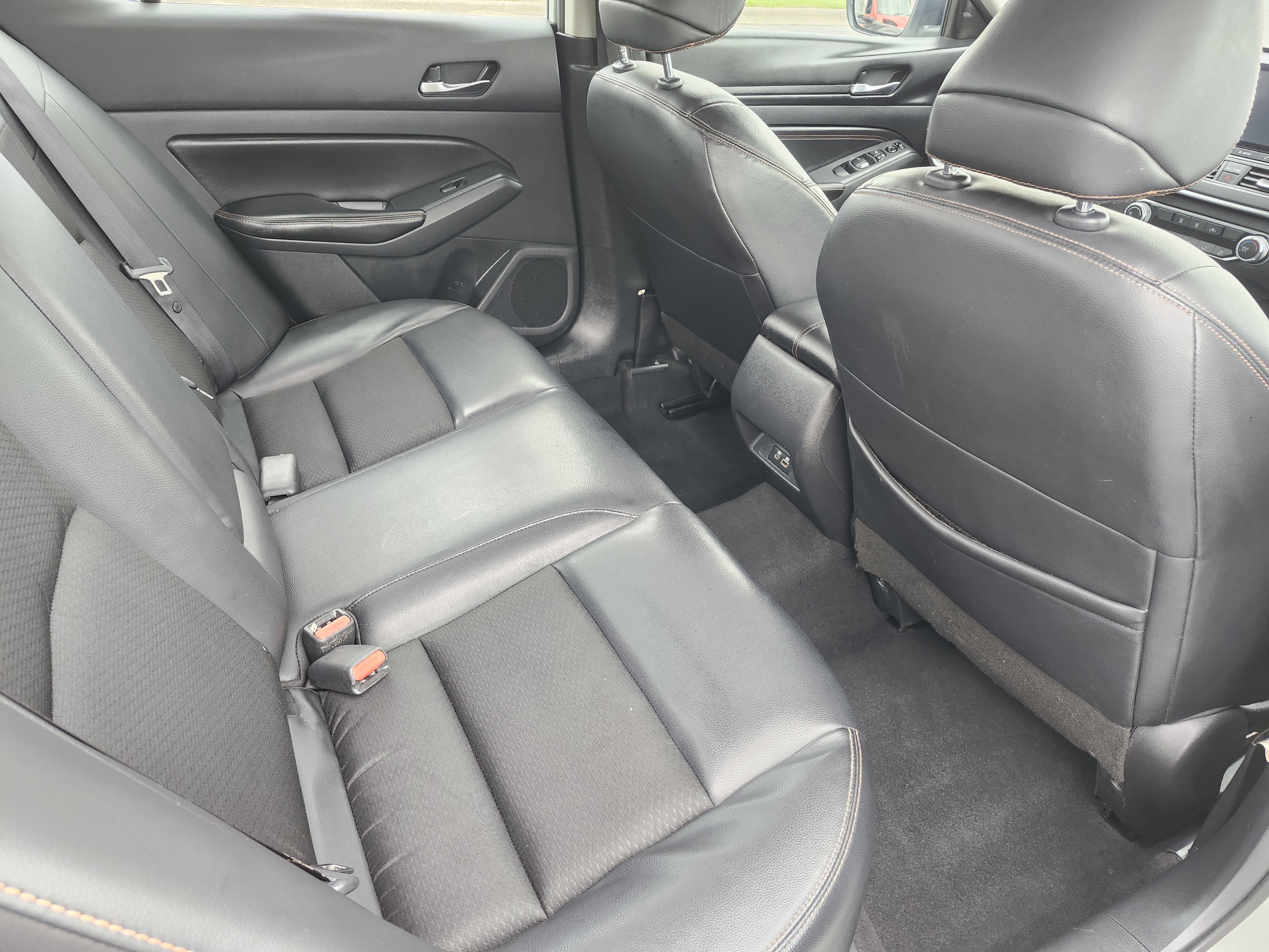 Used 2022 Nissan Altima 2.5 SR FWD image 14