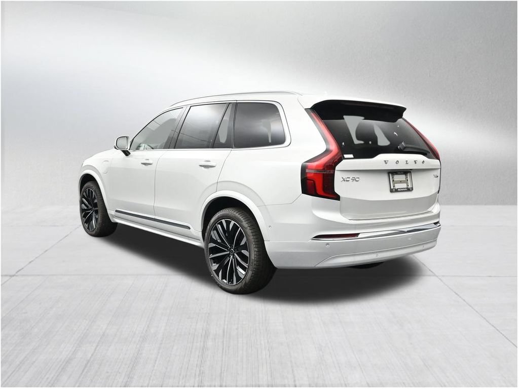 New 2026 Volvo XC90 T8 Plus w/ Protection Package Premier AWD/4WD image 3