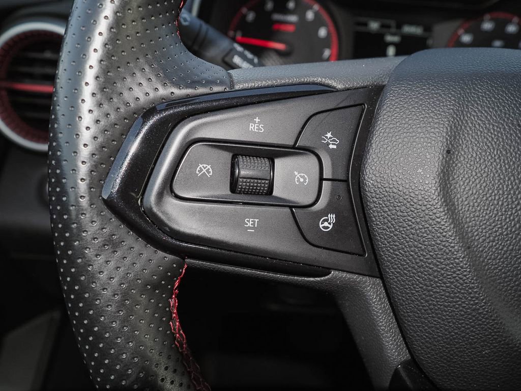 Used 2024 Chevrolet Trax RS w/ Driver Confidence Package image 29