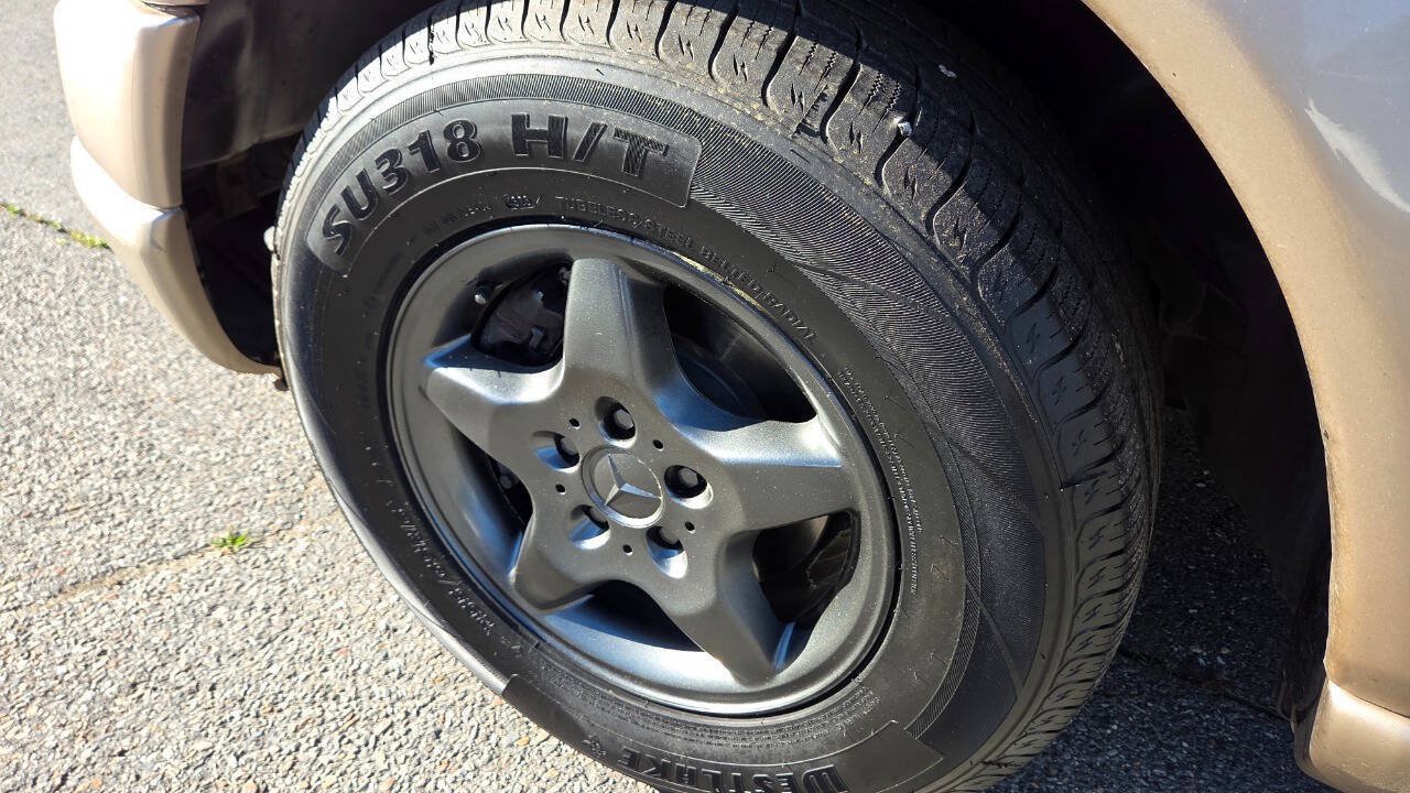 Used 2001 Mercedes-Benz ML 320 4MATIC image 54