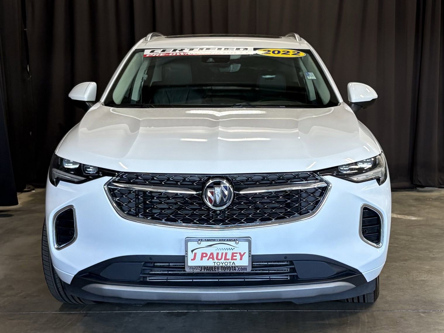 Used 2022 Buick Envision Avenir w/ Technology Package II AWD/4WD image 3