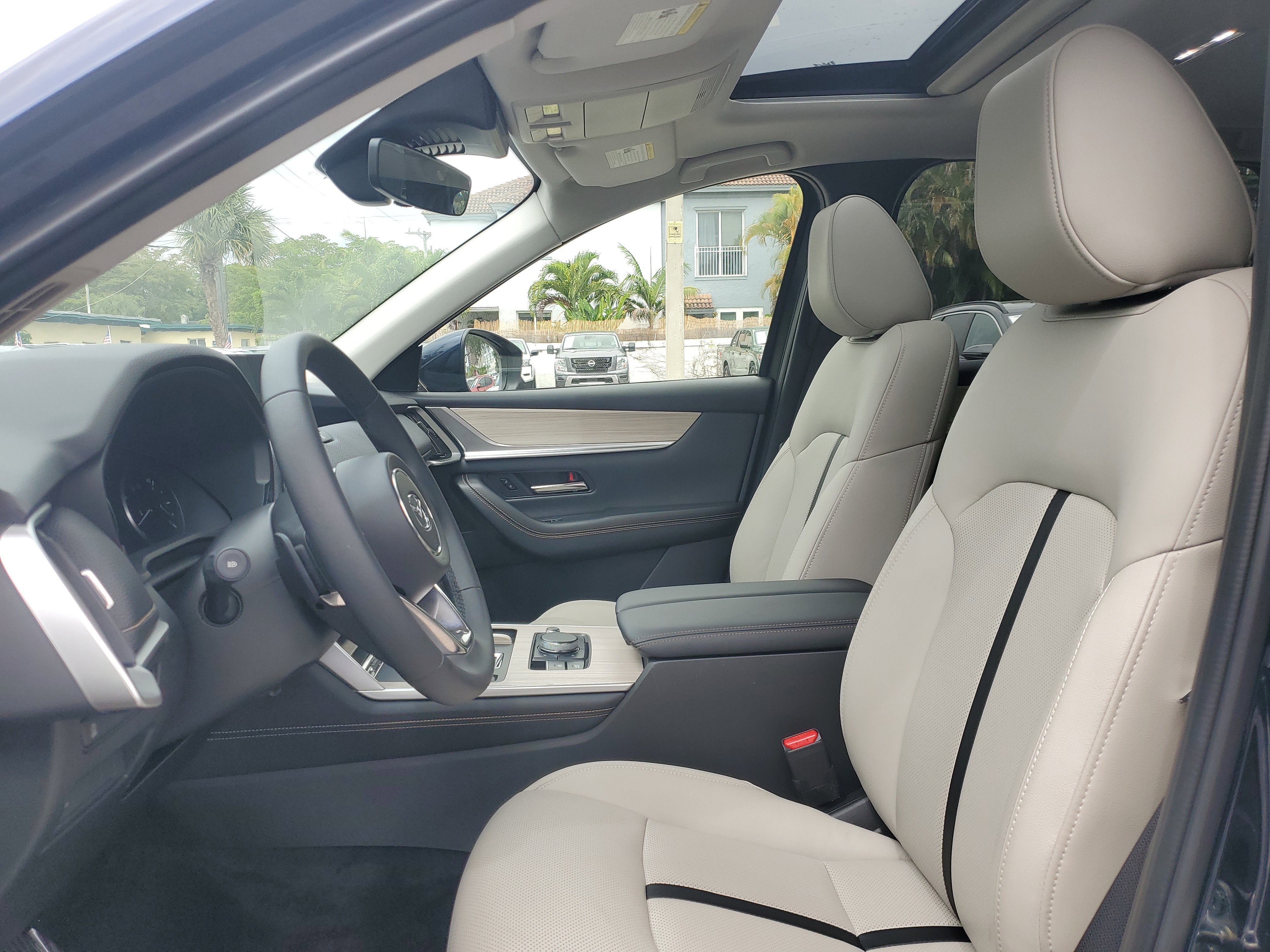 Used 2024 MAZDA CX-90 3.3 Turbo w/ Preferred Package image 9