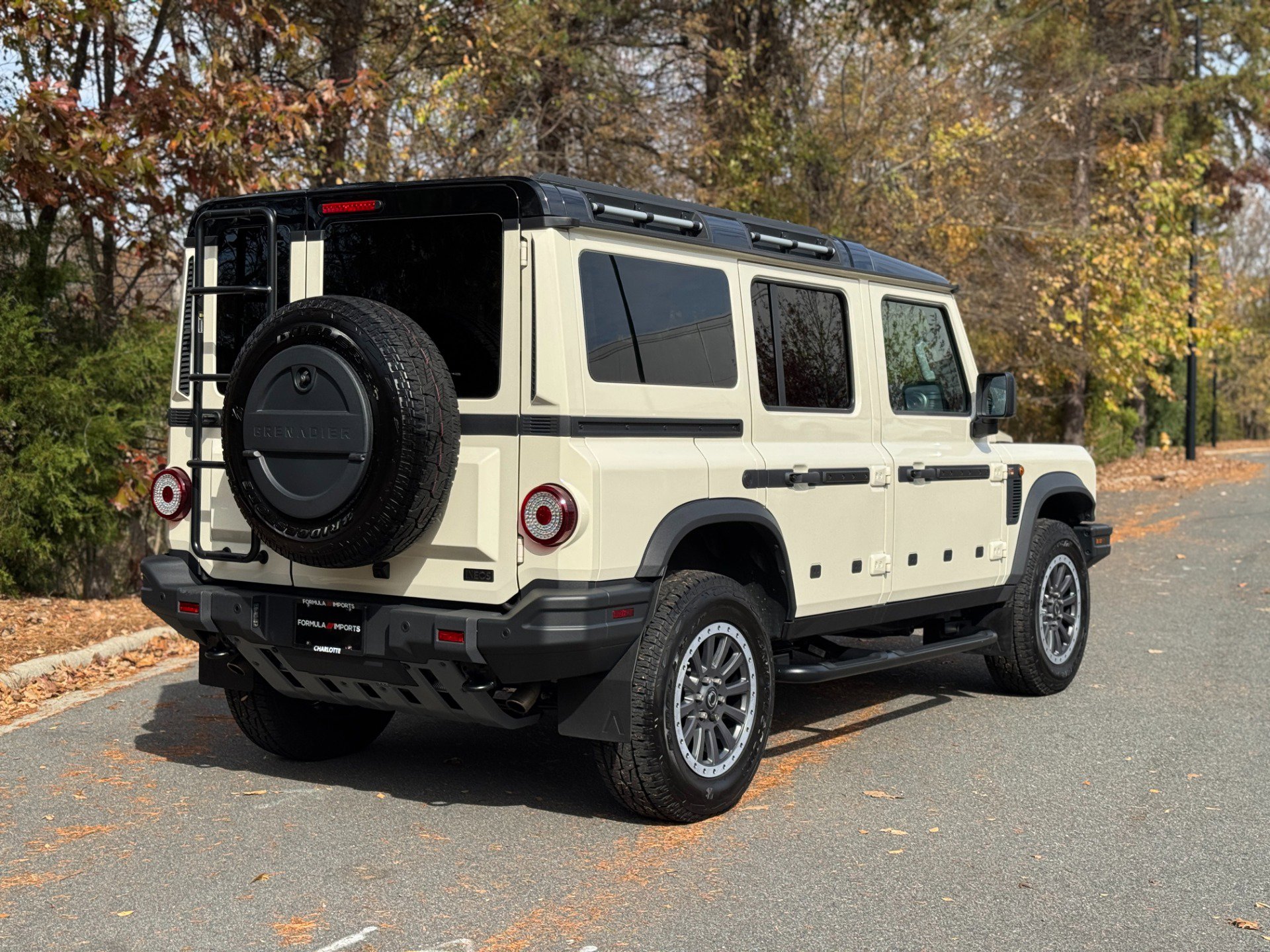 Used 2024 INEOS Grenadier image 12