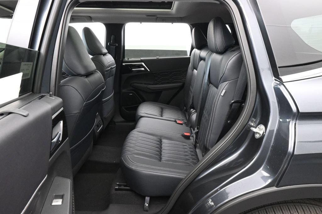 New 2026 Mitsubishi Outlander SEL FWD image 33