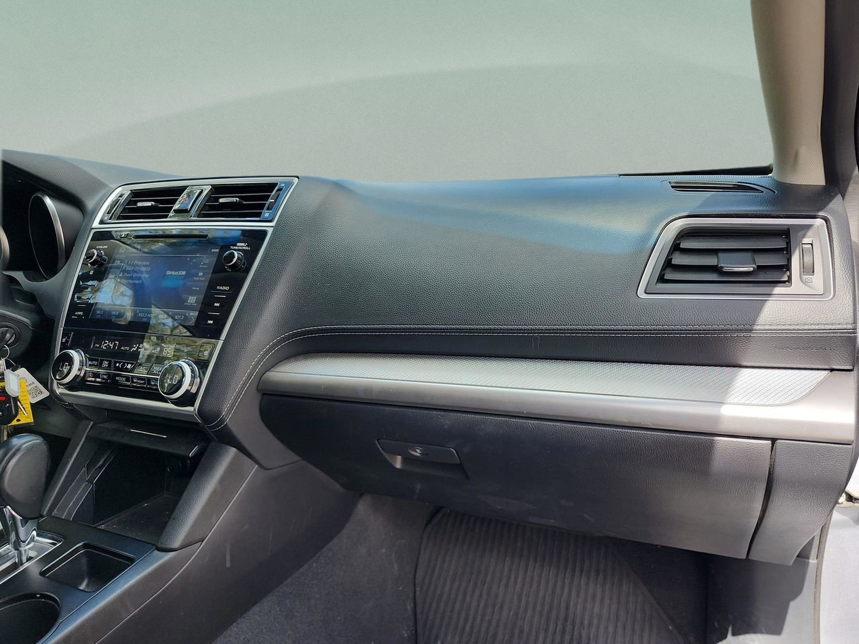 Used 2018 Subaru Outback 2.5i Premium image 21