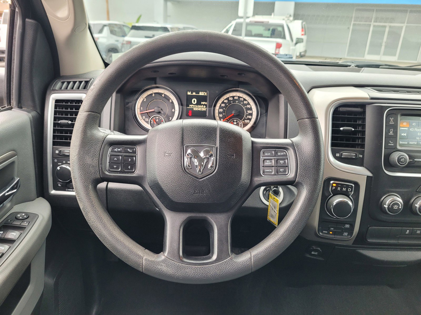 Used 2018 RAM 1500 Classic SLT AWD/4WD image 15