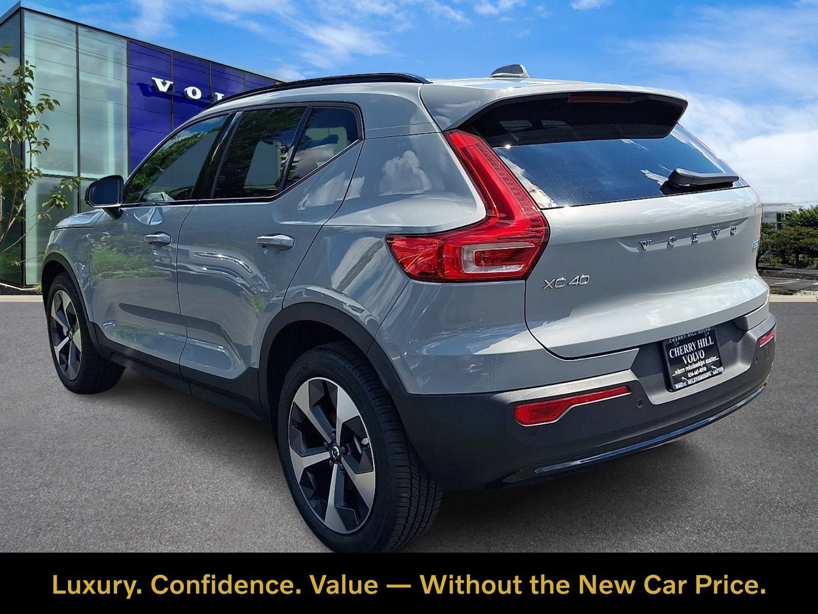 Certified 2026 Volvo XC40 B5 Core w/ Protection Package Premier AWD/4WD image 5
