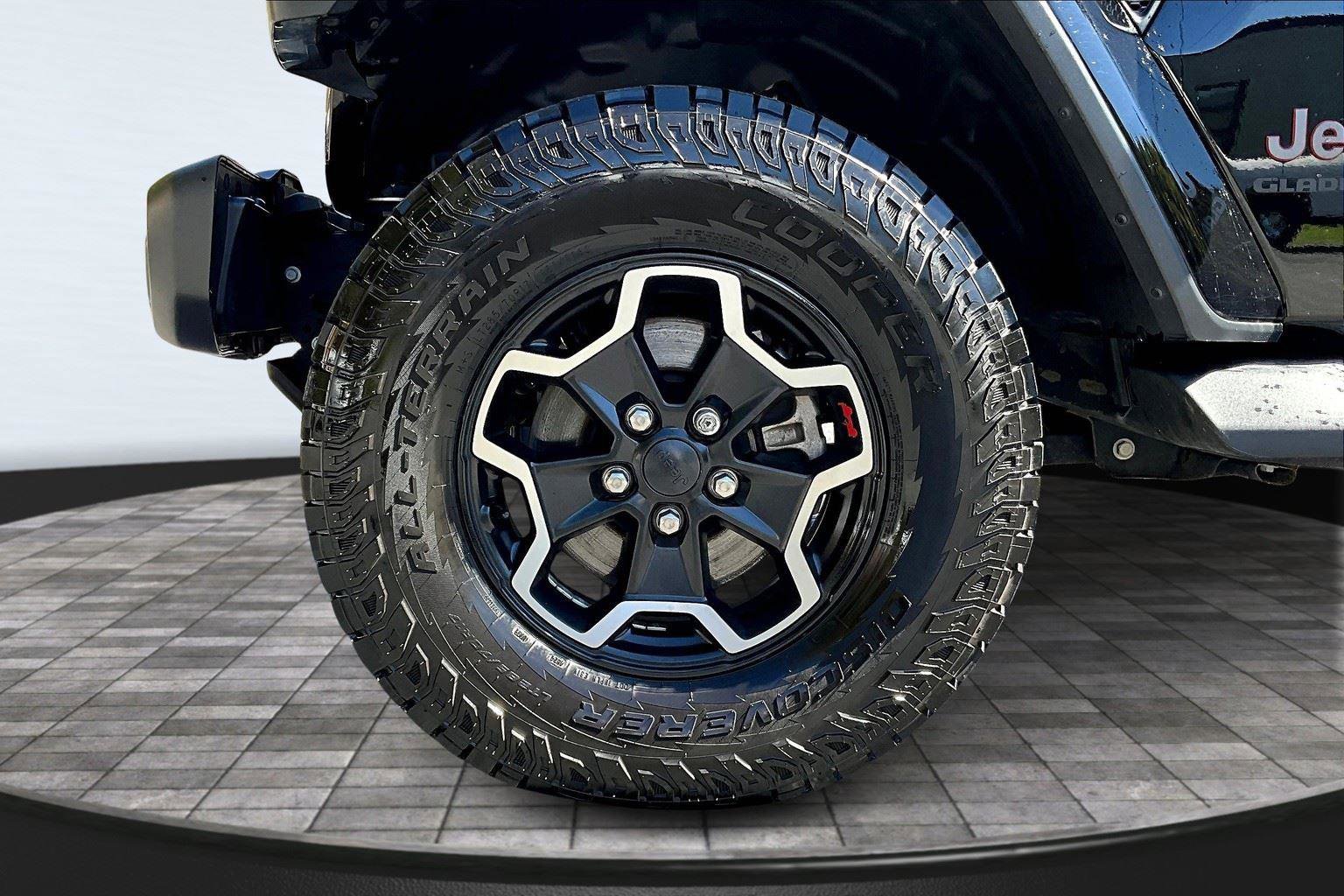 Used 2020 Jeep Gladiator Rubicon image 9