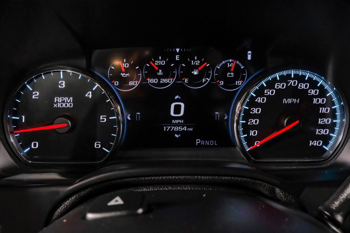 Used 2017 GMC Yukon XL Denali w/ Open Road Package AWD/4WD image 19