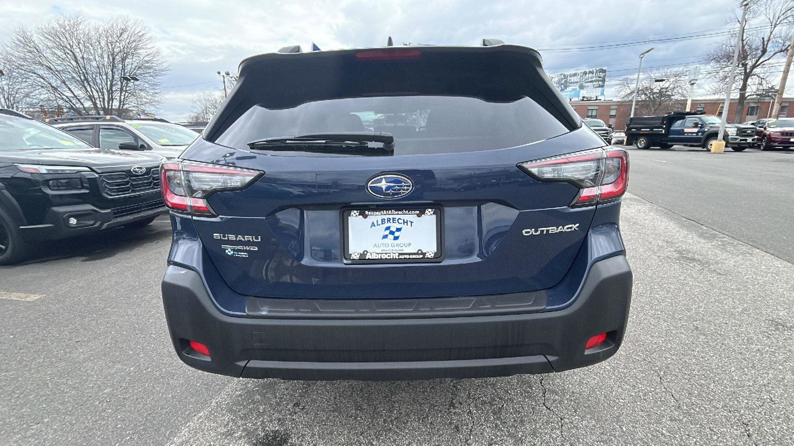 Certified 2025 Subaru Outback Premium image 6