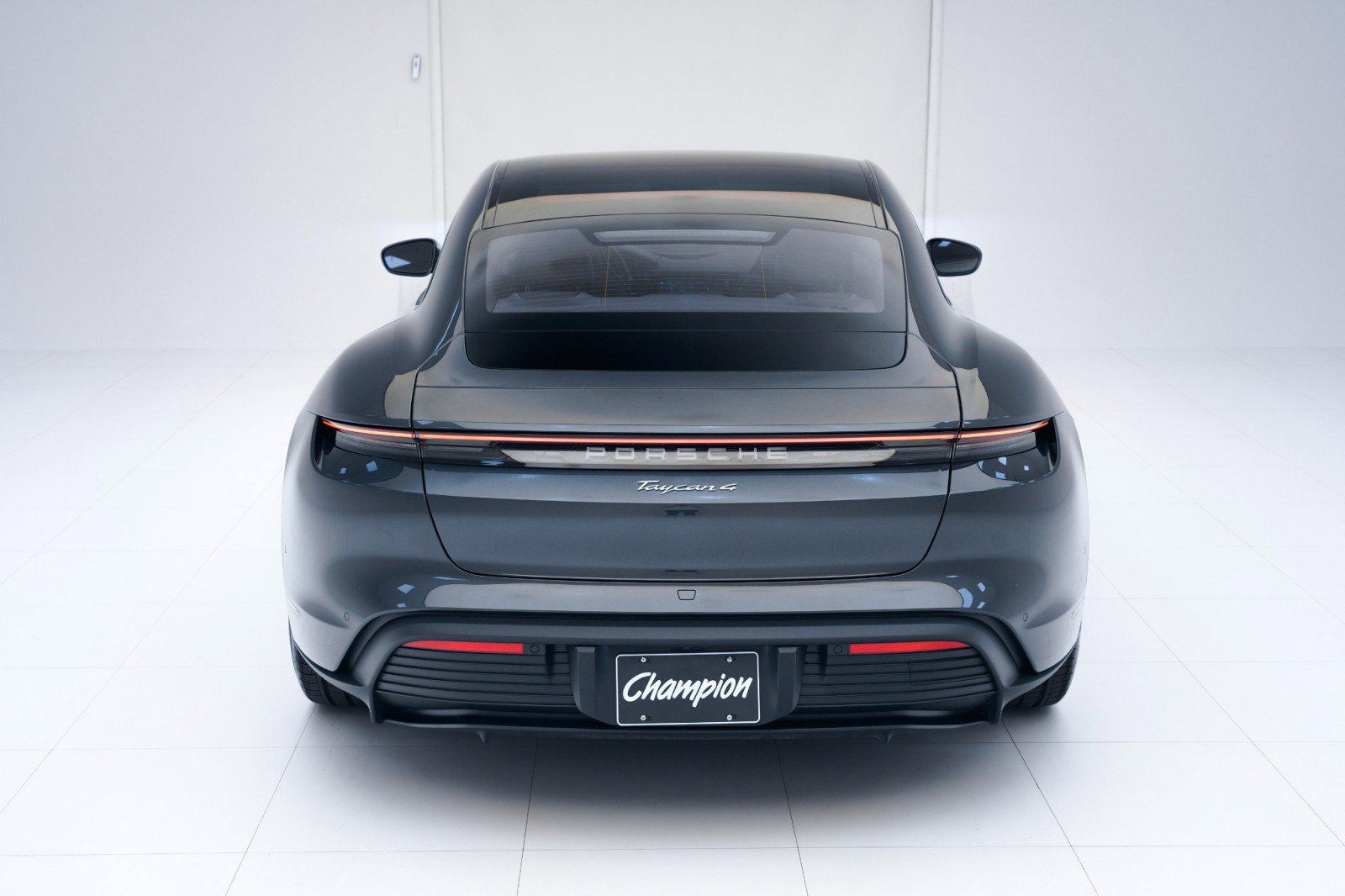 New 2026 Porsche Taycan image 10