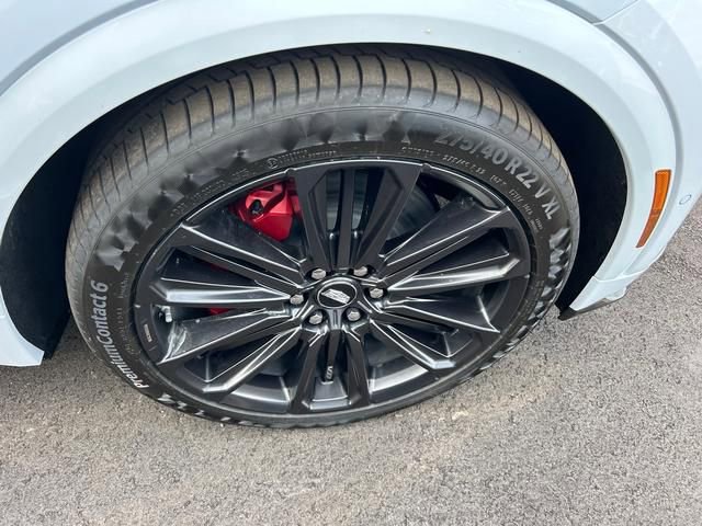 New 2026 Cadillac Lyriq V w/ Exterior Carbon Fiber Package image 27