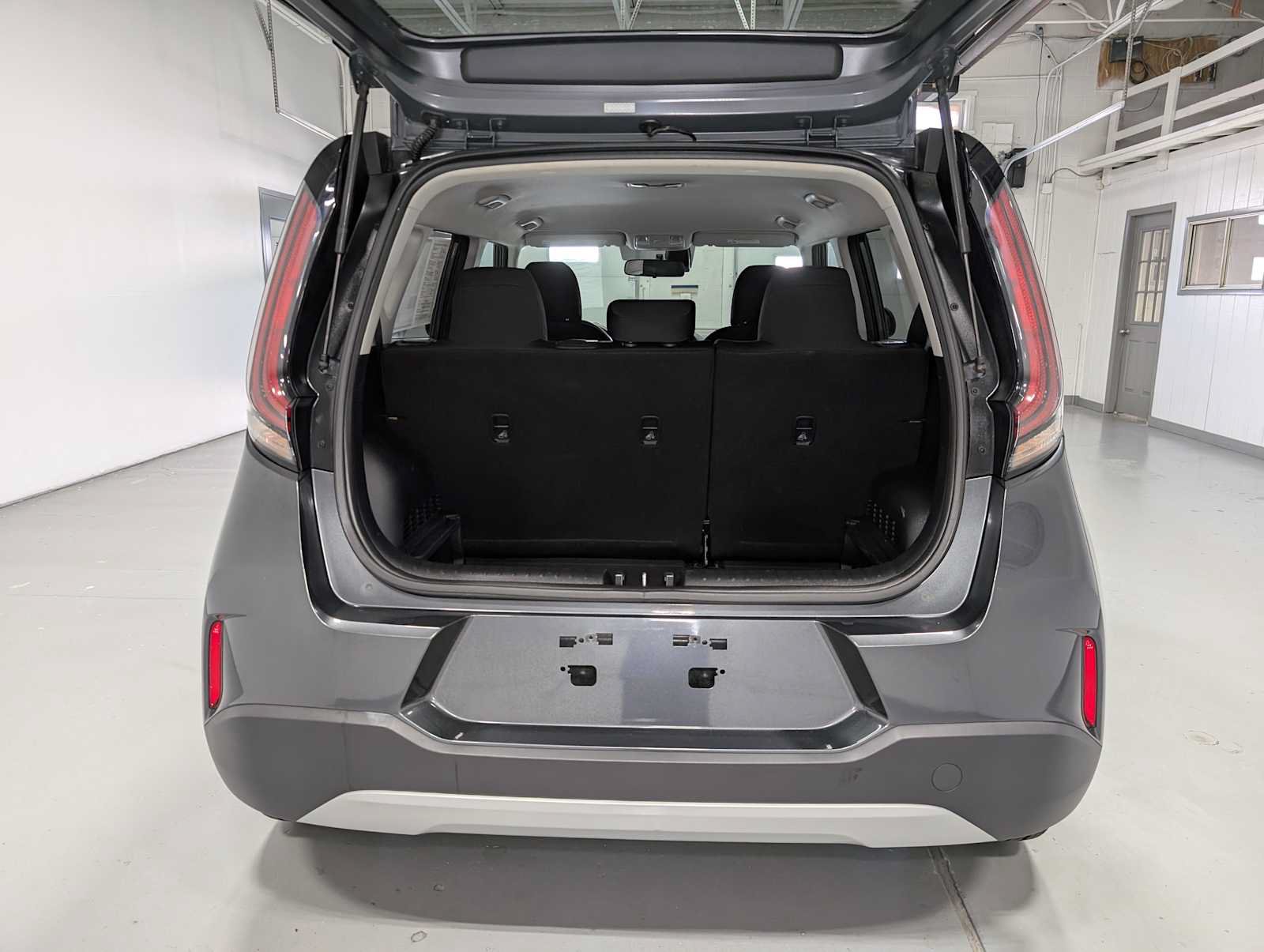 Certified 2023 Kia Soul LX w/ Option Group 015 FWD image 35