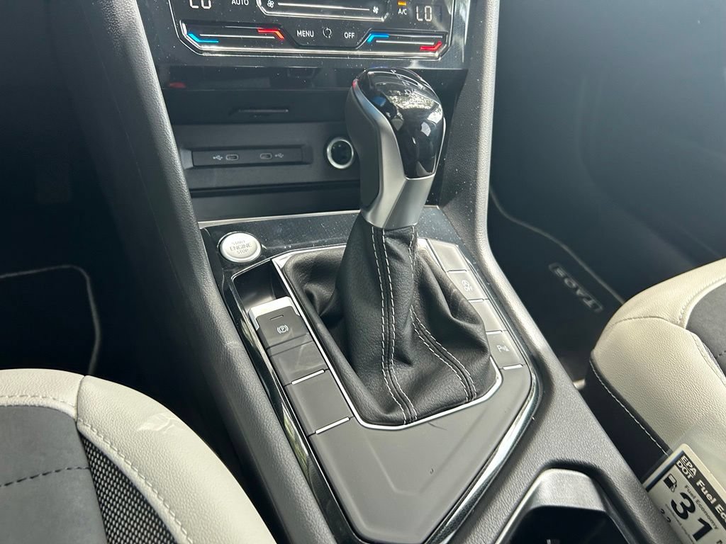 New 2026 Volkswagen Taos SE FWD image 46