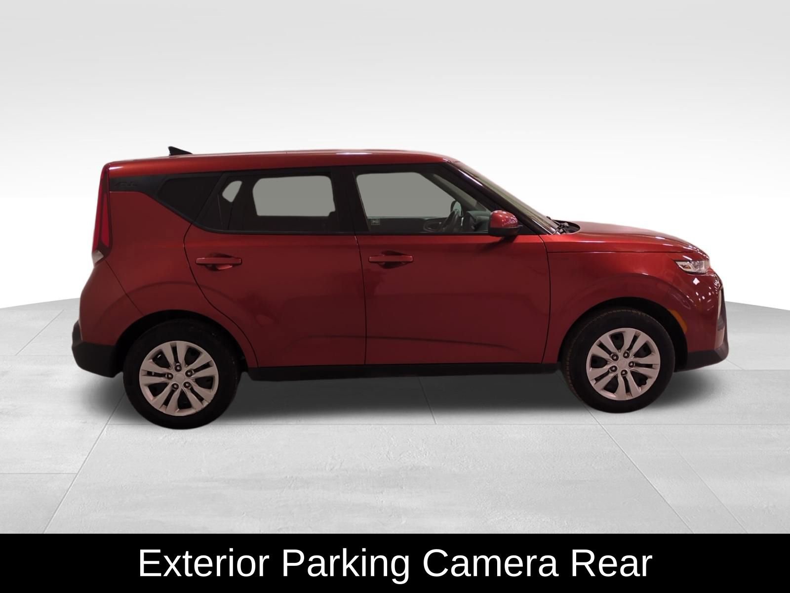 Used 2022 Kia Soul LX image 3