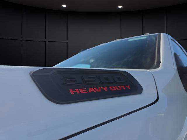 New 2026 RAM 3500 Tradesman AWD/4WD image 40