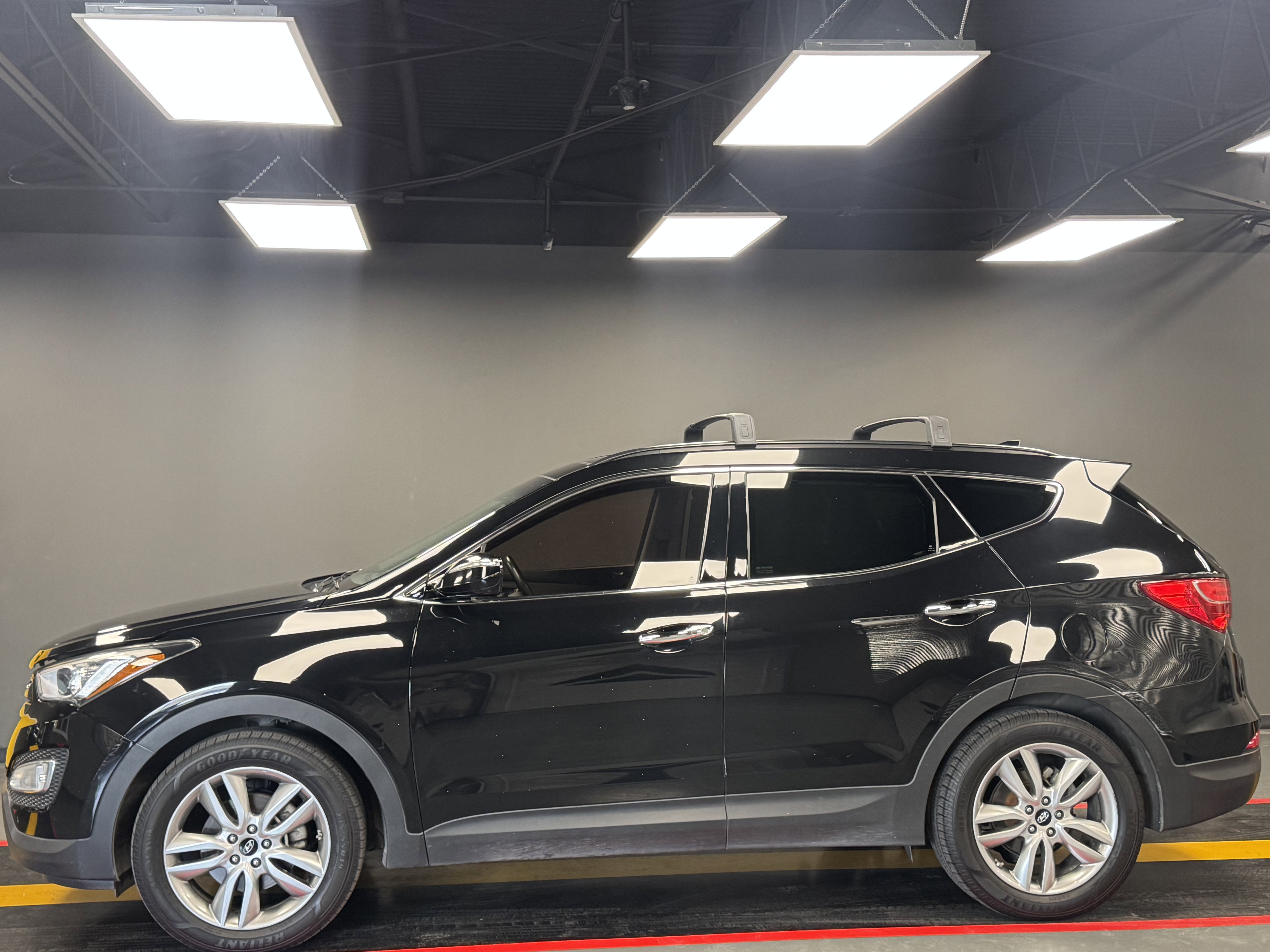 Used 2015 Hyundai Santa Fe Sport 2.0T w/ Option Group 05 image 3