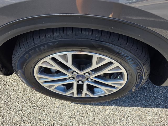 Used 2022 Ford Escape SEL FWD image 18