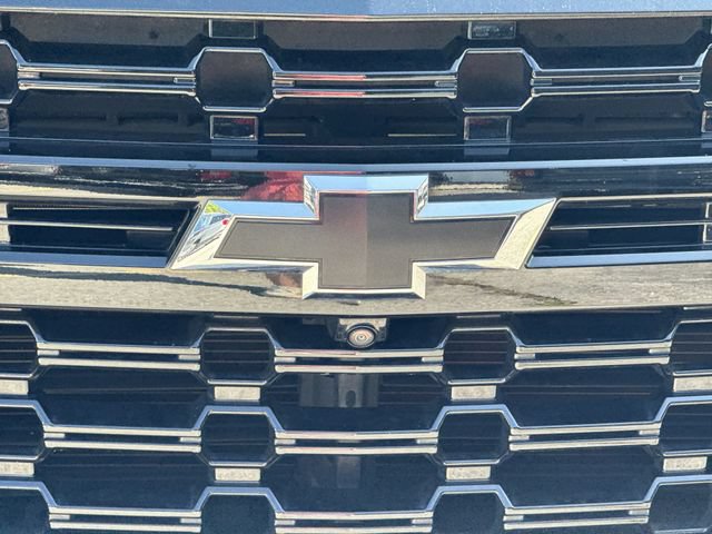 Used 2024 Chevrolet Suburban Z71 w/ Off-Road Capability Package AWD/4WD image 31
