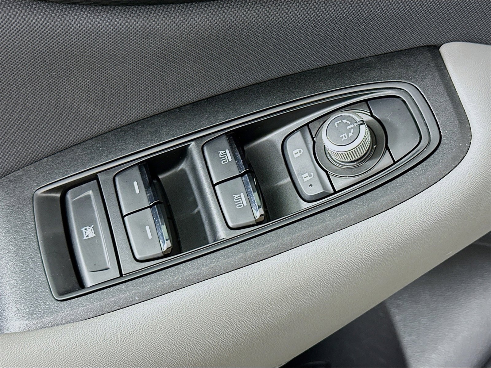 Used 2020 Subaru Outback Premium w/ Popular Package #1 image 17