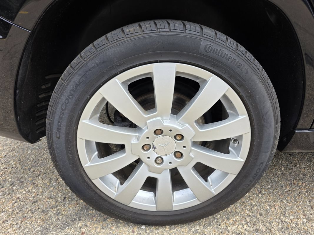 Used 2011 Mercedes-Benz GLK 350 4MATIC image 44
