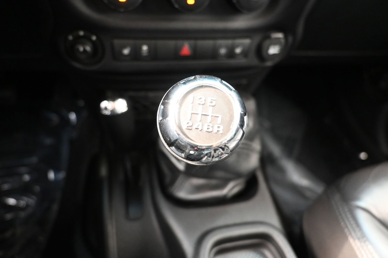 Used 2016 Jeep Wrangler Unlimited Sahara w/ Connectivity Group image 16