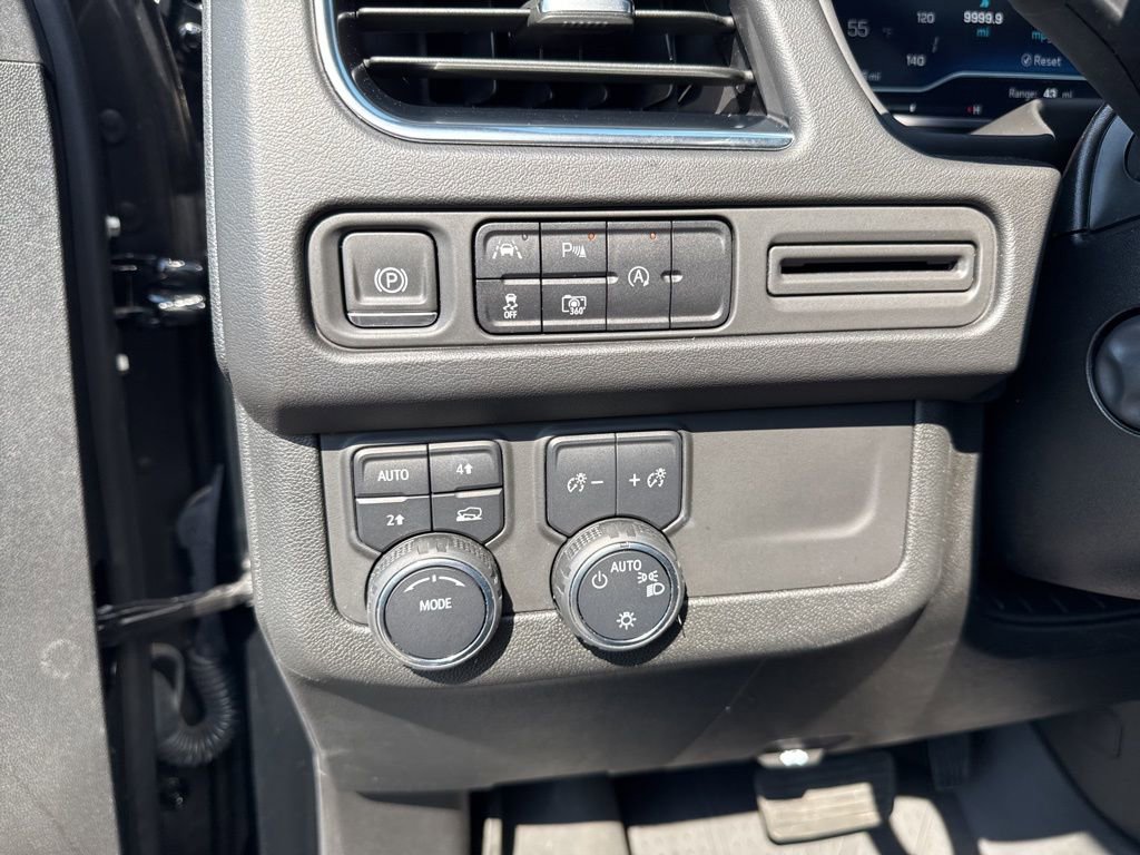 Used 2023 Chevrolet Tahoe RST w/ Luxury Package image 23