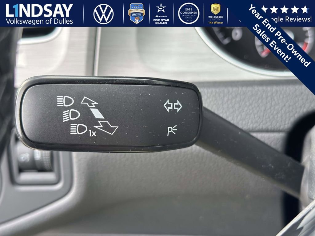 Used 2016 Volkswagen Golf S image 22
