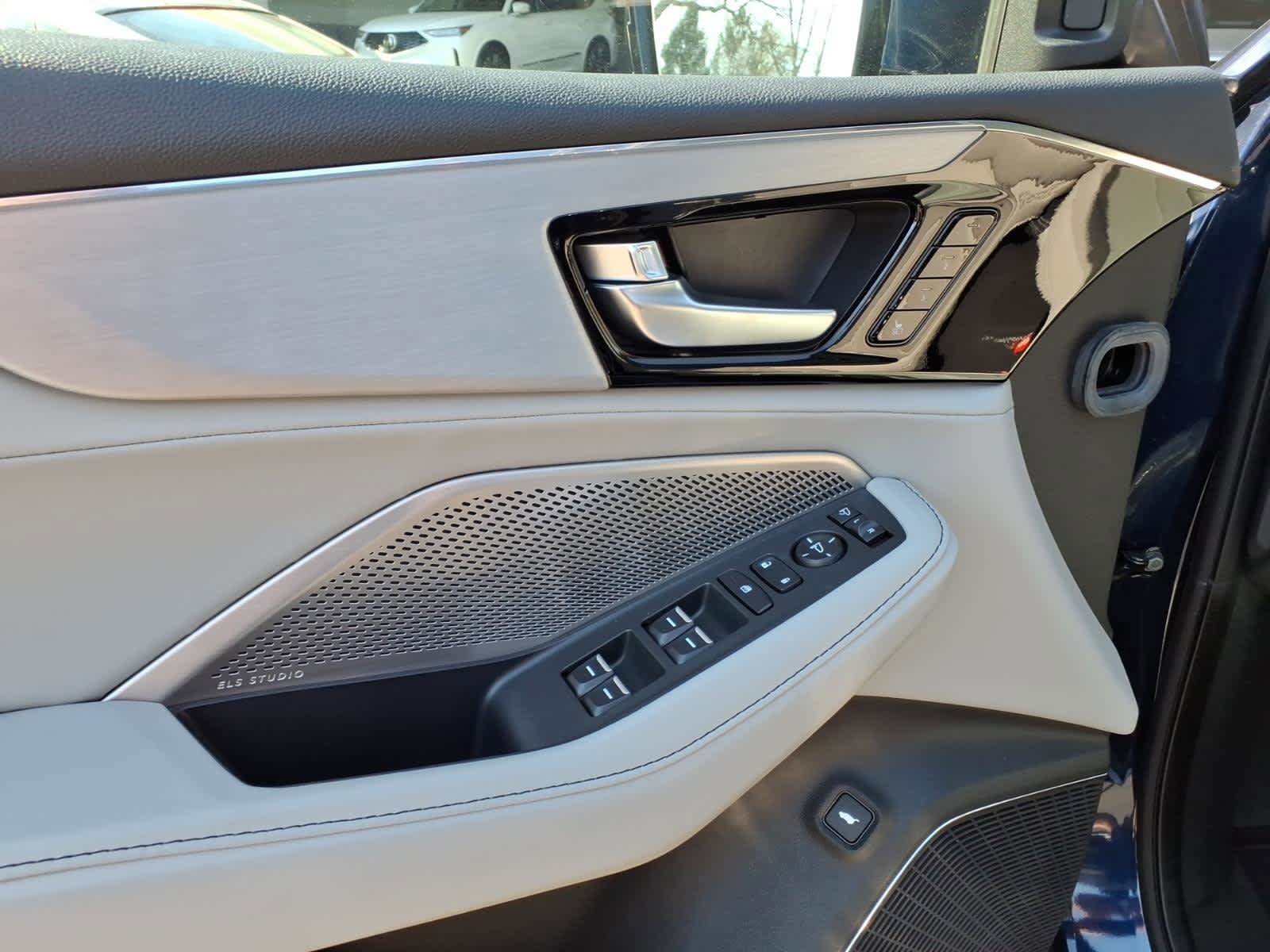 Certified 2024 Acura MDX SH-AWD w/ Technology Package image 25