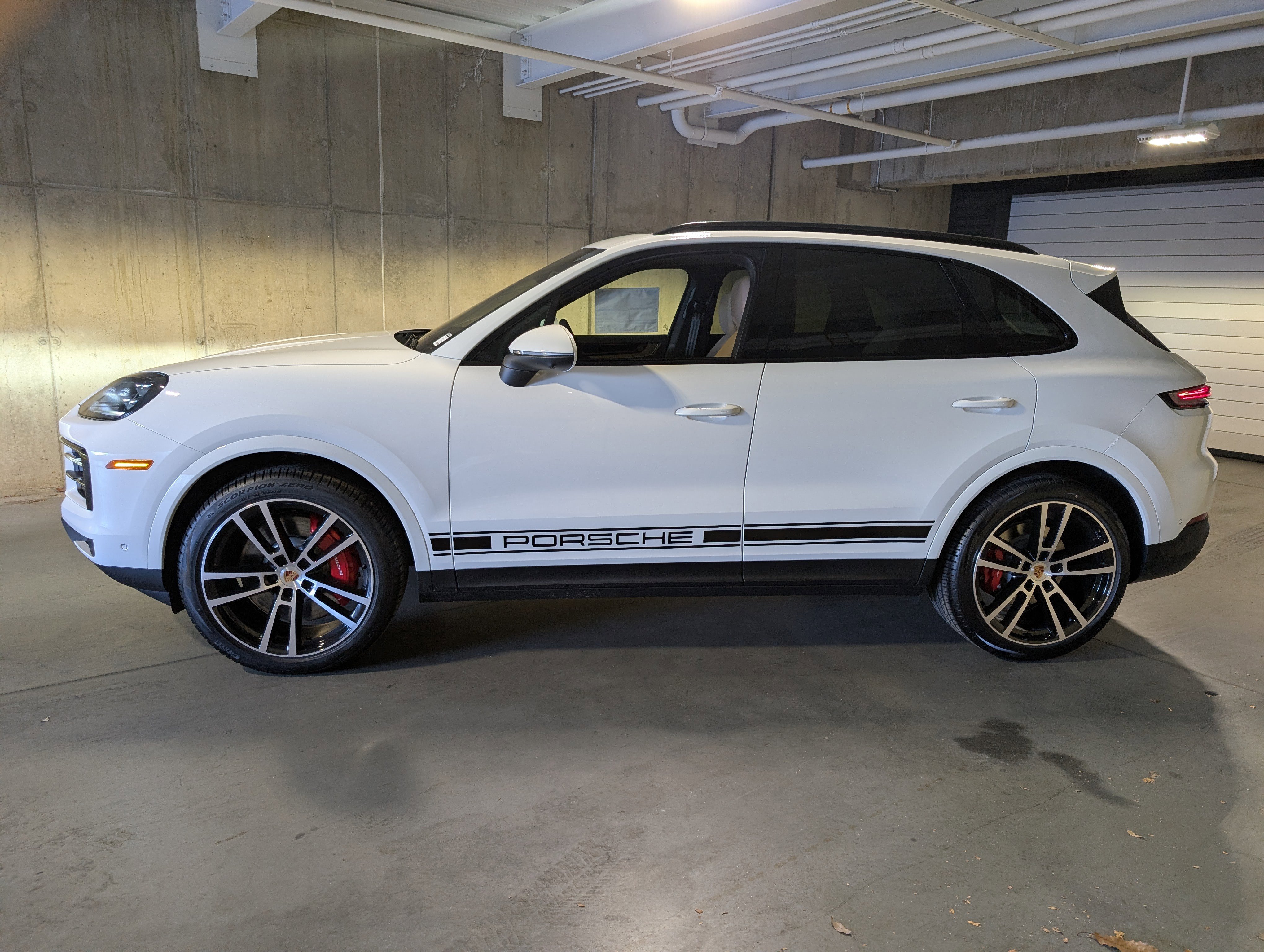 New 2026 Porsche Cayenne S image 2