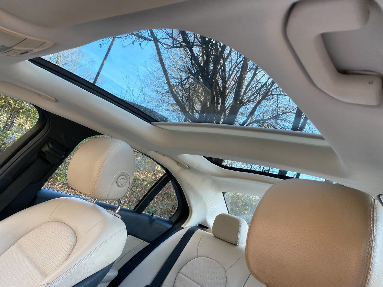 Used 2017 Mercedes-Benz C 300 4MATIC Sedan image 42