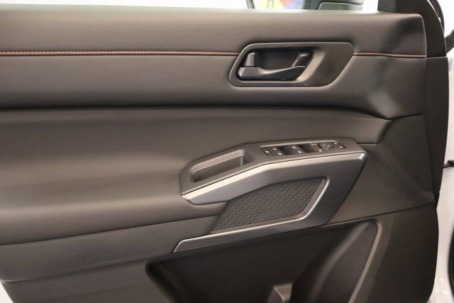 New 2026 Nissan Pathfinder Rock Creek w/ Rock Creek Premium Package AWD/4WD image 9