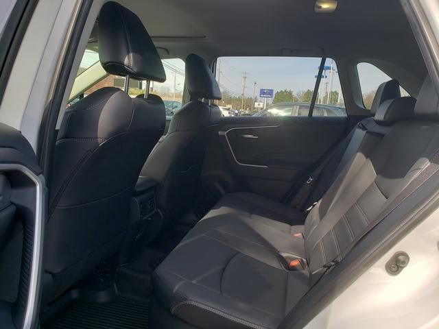 Used 2023 Toyota RAV4 XLE Premium image 12
