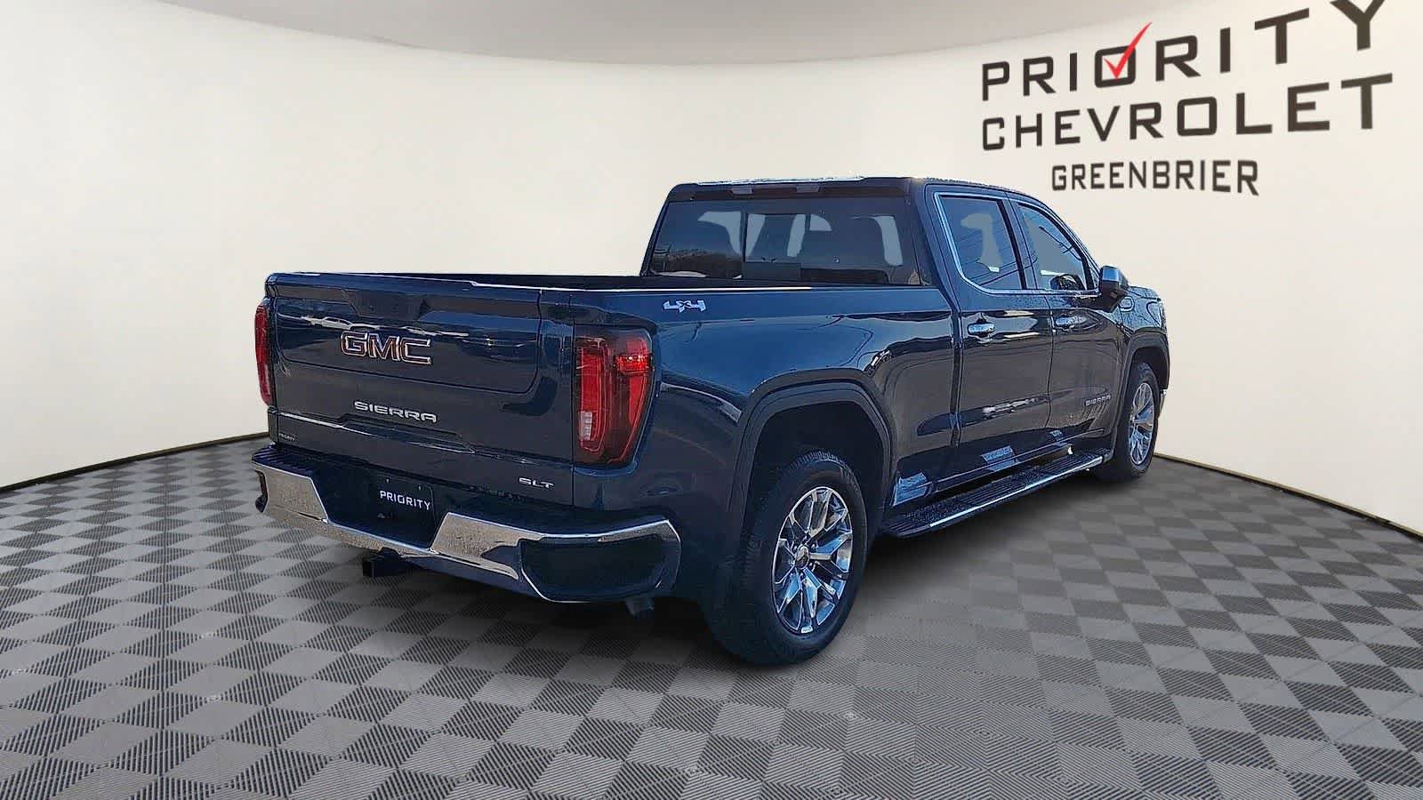 Used 2021 GMC Sierra 1500 SLT w/ SLT Premium Package image 8