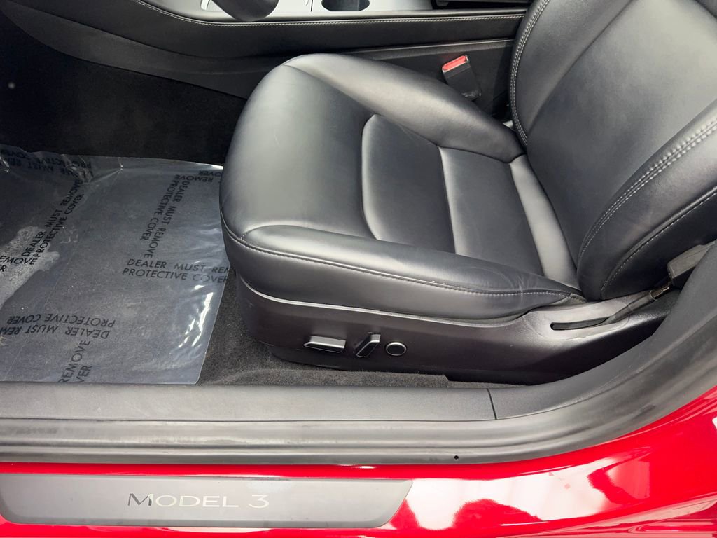 Used 2023 Tesla Model 3 Standard Range image 24