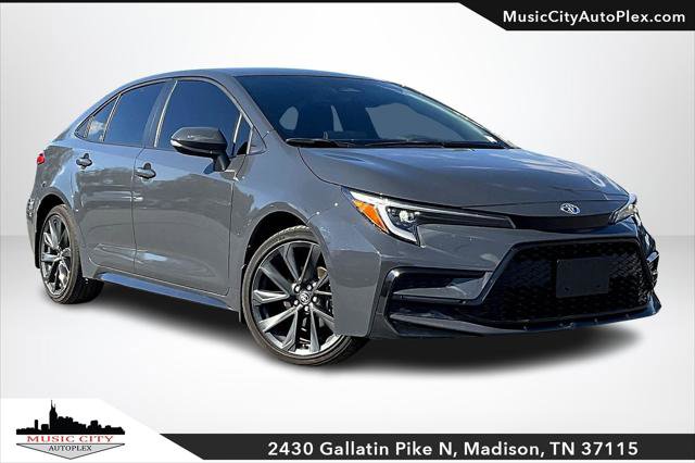 Used 2025 Toyota Corolla SE image 1