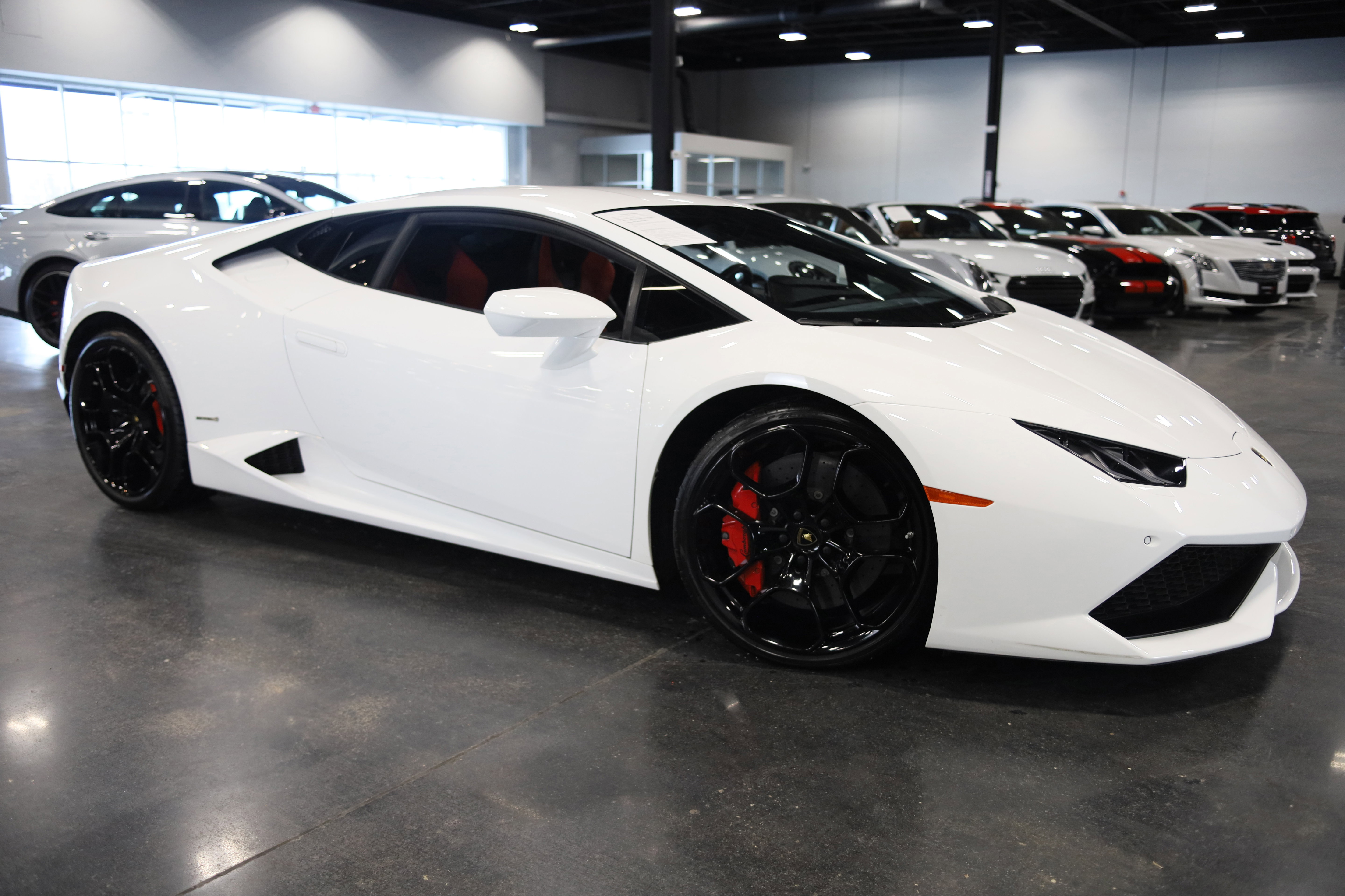 Used 2015 Lamborghini Huracan LP 610-4 image 7
