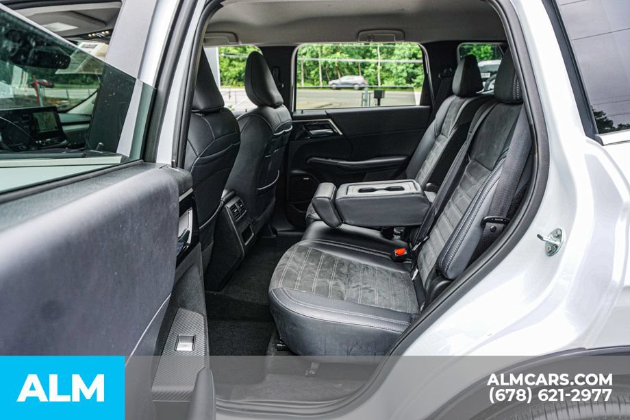 Used 2025 Mitsubishi Outlander SE FWD image 20