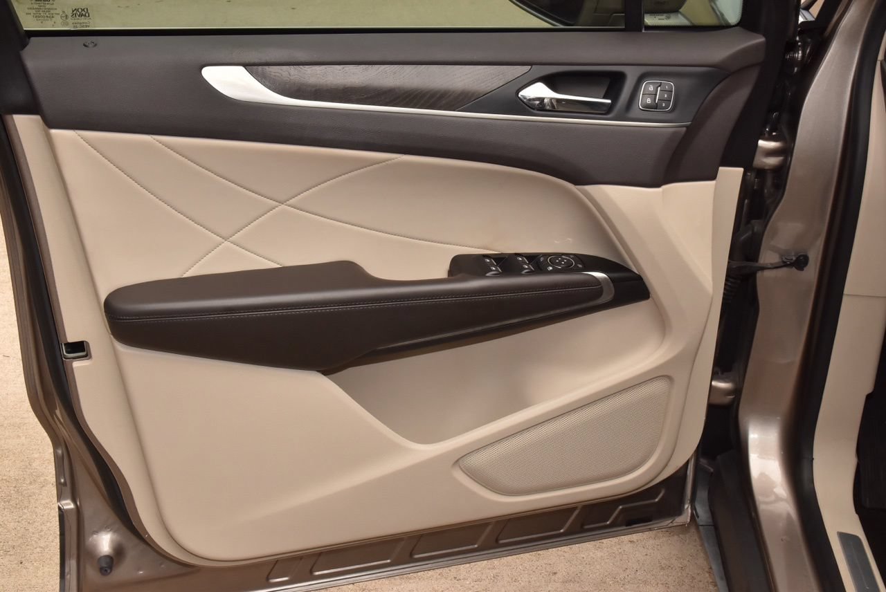 Used 2019 Lincoln MKC Reserve w/ MKC Technology Package FWD image 34