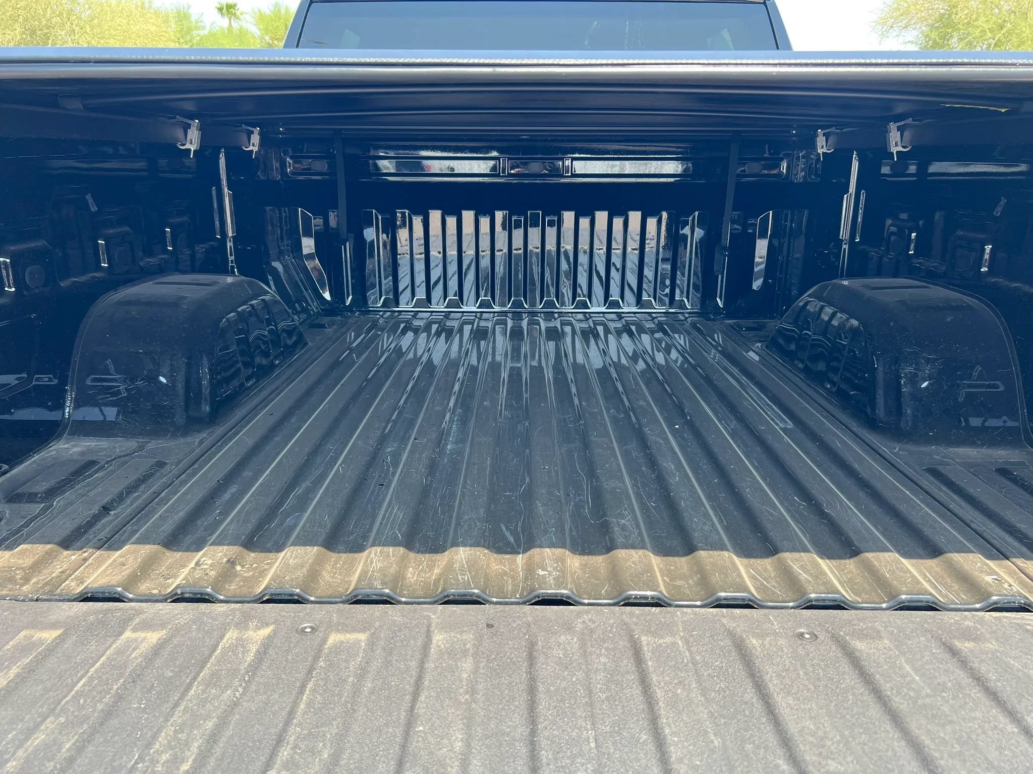 Used 2025 Chevrolet Silverado 1500 RST AWD/4WD image 23