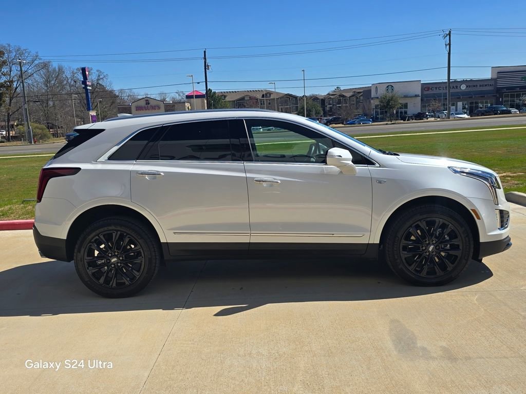New 2026 Cadillac XT5 Luxury w/ LPO, Bronce Accent Package image 6