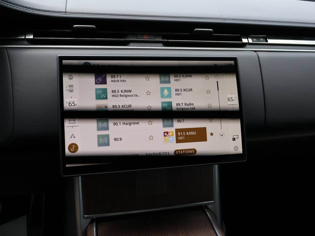 Certified 2025 Land Rover Range Rover Autobiography AWD/4WD image 25